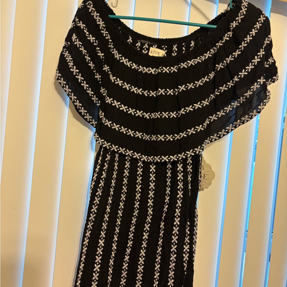 Black and White Off-Shoulder Dress